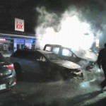 Zehn Autos rechter DemonstrantInnen angezündet