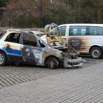 Brandanschlag auf Ordnungsamt-Autos