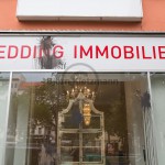 Farbbeutel gegen "Wedding Immobilien"