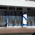 Farbe und Klebstoff gegen AfD-Büro