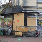 Steine gegen DITIB-Moschee und Feuer an türkischem Supermarkt